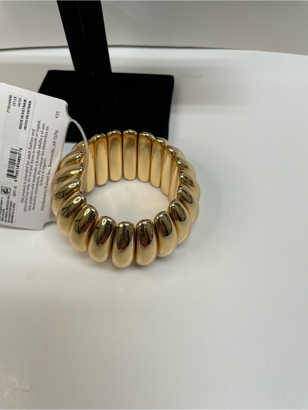 Time and Tru Shiny Gold Stretch Cuff Bracelet